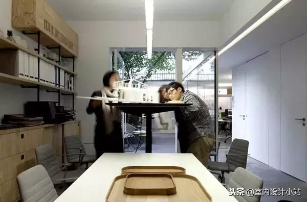设计师改造后令人惊叹,设计师打造自己的工作室