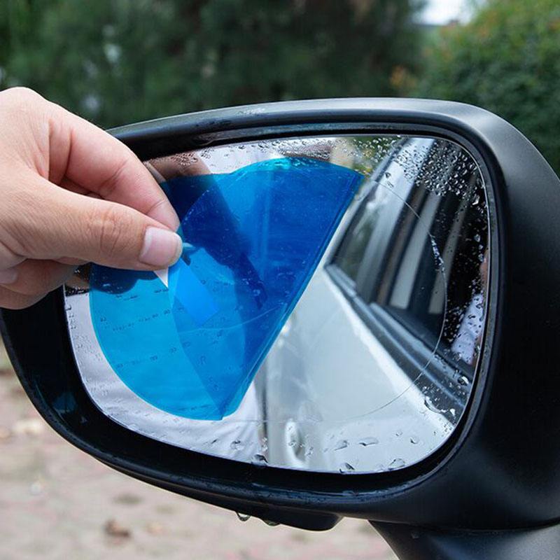 下雨天后视镜不起雾小妙招,下雨天后视镜水珠怎么处理