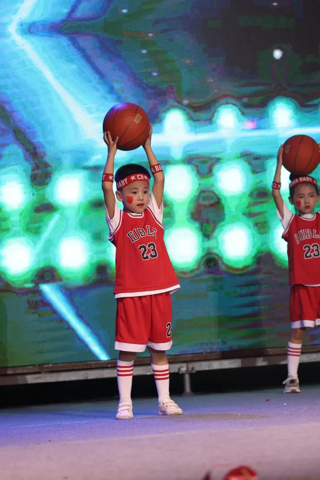 剑阁县鼓楼幼儿园庆祝中国*产党共**成立100周年暨毕业典礼文艺汇演