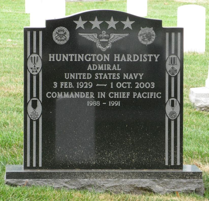 陪同*华清刘**参观航母的美军少将，官至太平洋司令，2003年去世