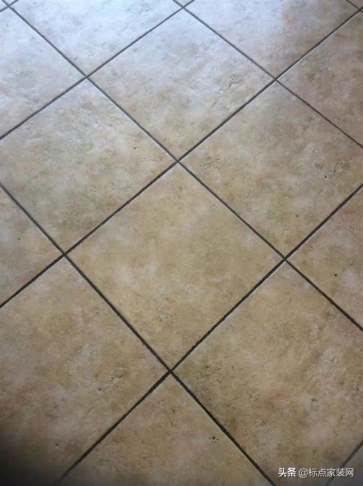 瓷砖被刮花有什么方法补救,金属在瓷砖上划的黑印子怎么去掉