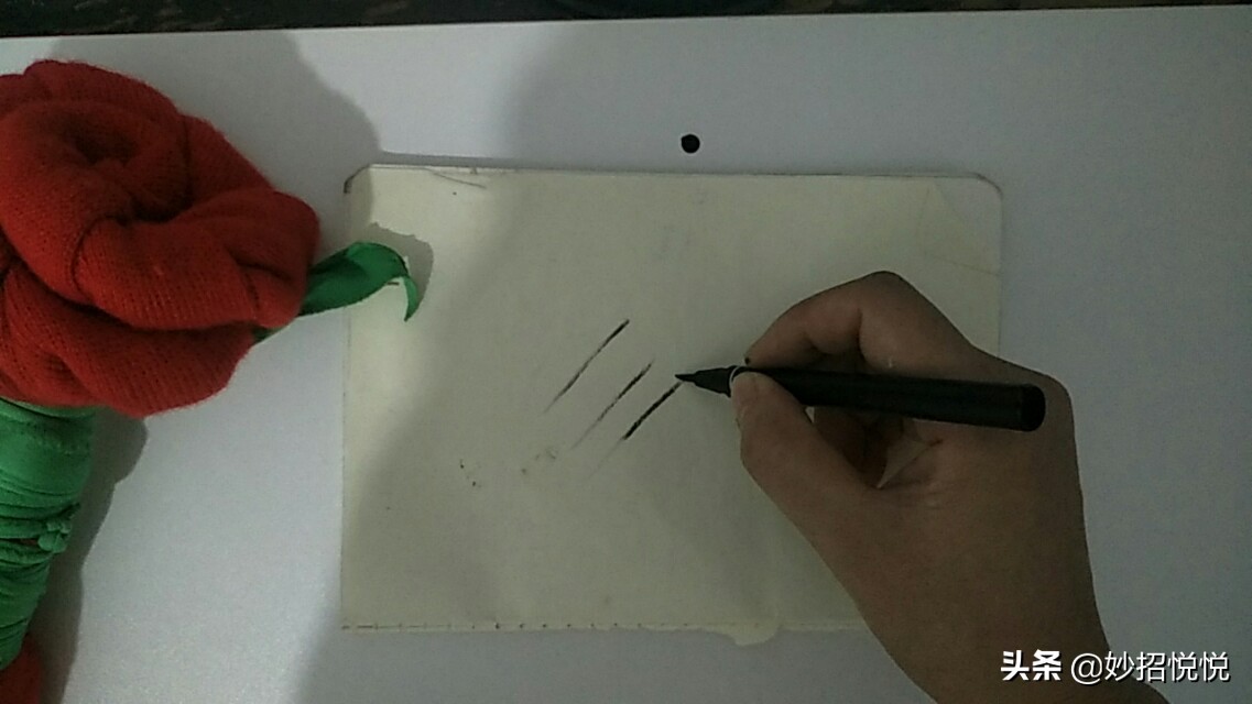 眼线笔买回来不出水怎么办,买的眼线笔不出水怎么办视频讲解