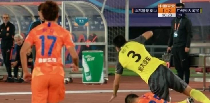 戴琳怒怼鲁能完整视频,戴琳飞铲事件