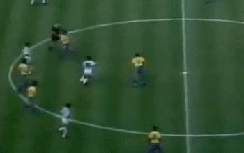 世界杯马拉多纳精彩瞬间,马拉多纳实况足球如何过人