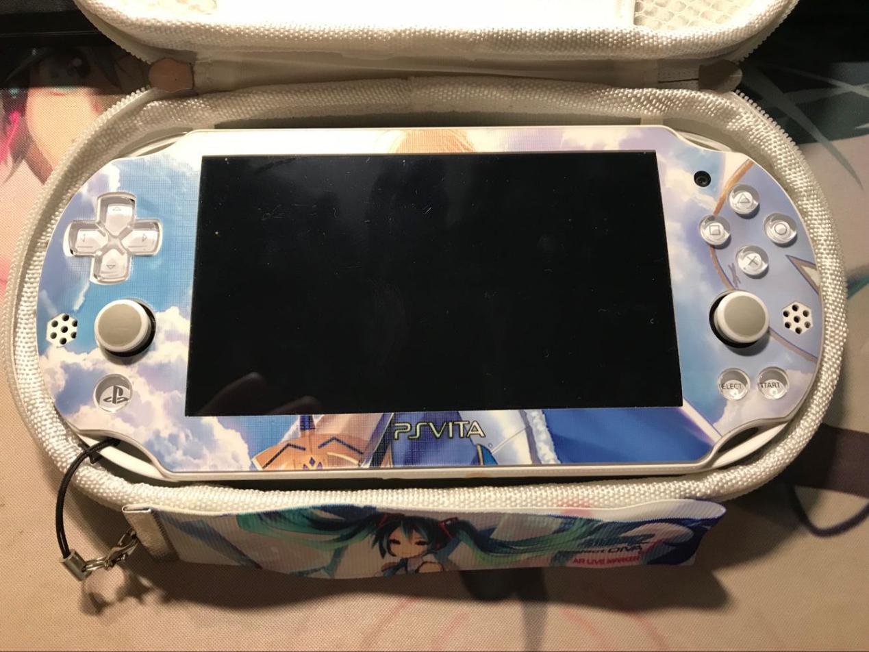 掌机psp和索尼psv哪个好,索尼最新掌机psv游戏推荐