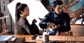 他俩到底分没分？甜蜜恋爱时怎么也没想到现在会撕成这样吧