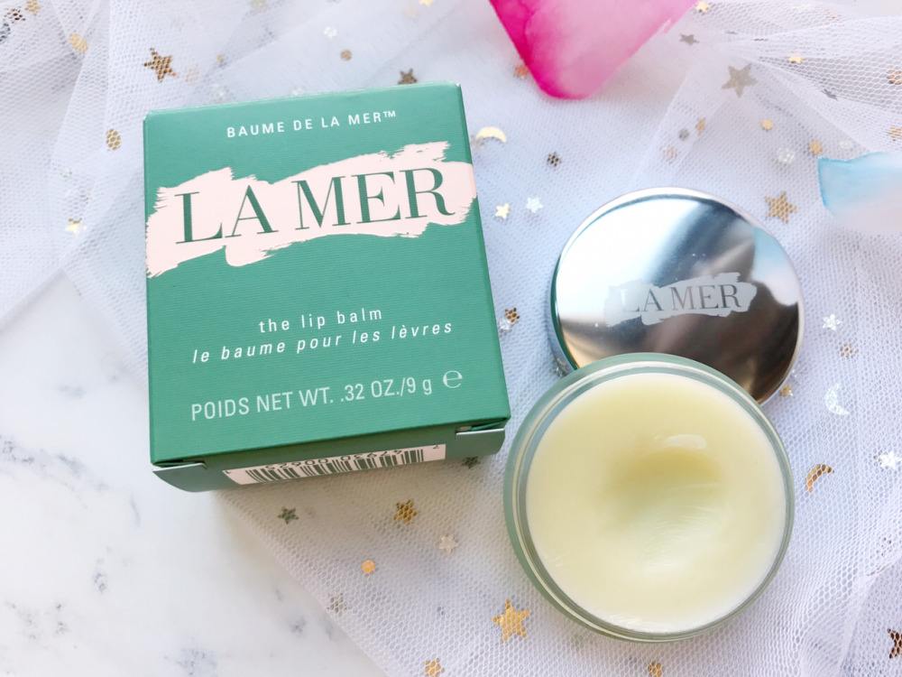 嘴唇常起皮适合涂口红还是唇釉,涂口红的正确步骤唇型