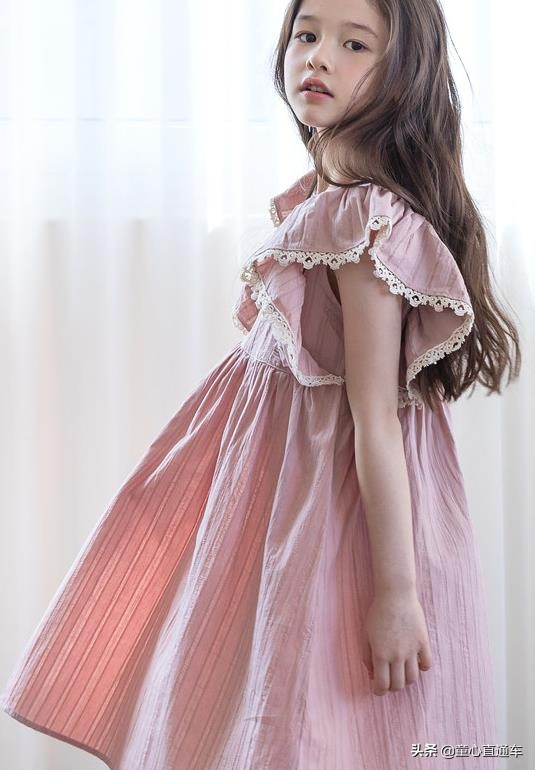 今年流行的童装裙子,儿童潮服女装韩国品牌