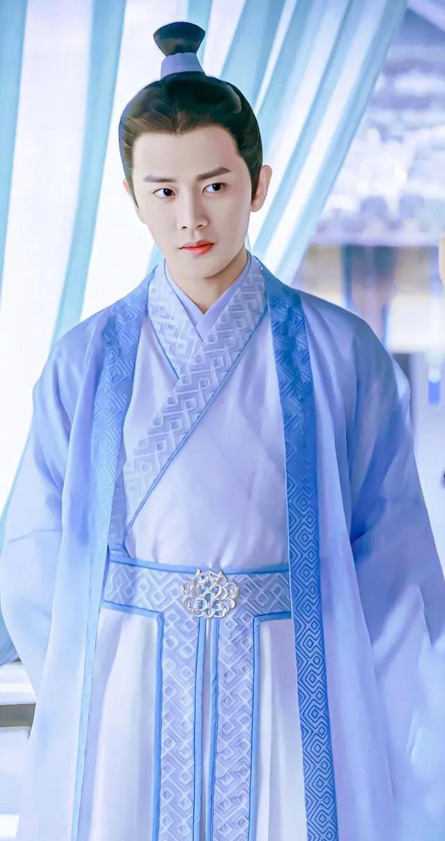 厚刘海遮挡脸型,厚刘海遮住眼睛