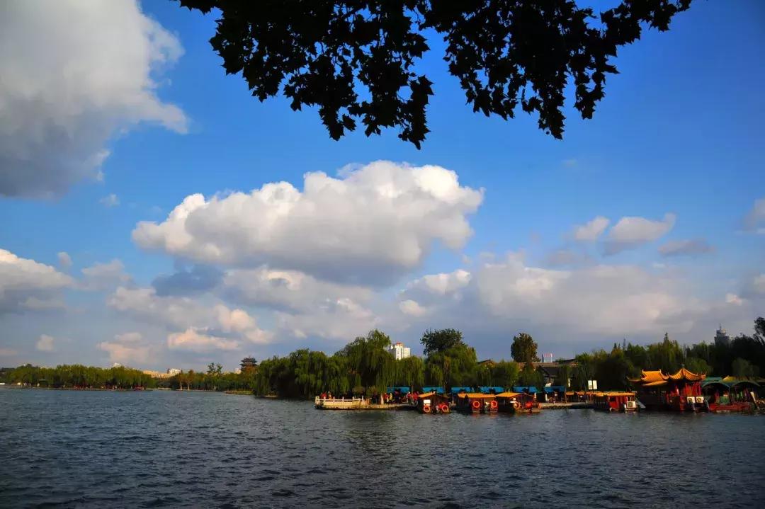 中国十大湖泊最美景点,十大风景最美的湖泊排行榜