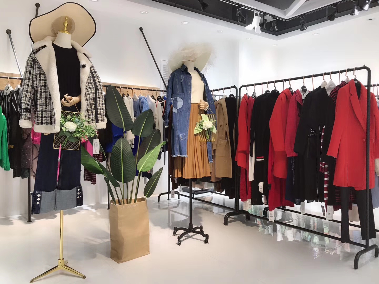 「IK」2019冬装品牌折扣一手货源走份批发