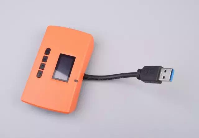 功能丰富的MAMEN智能数据读卡器