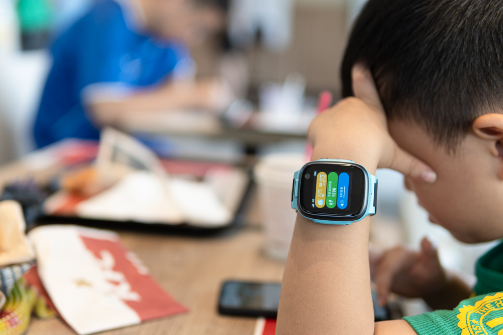 360儿童手表我的安全由你守护,360儿童手表p1pro和s1的区别