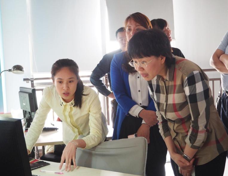 谁说“人民日报”只招名校生？打破传统招生模式，家长赞不绝口