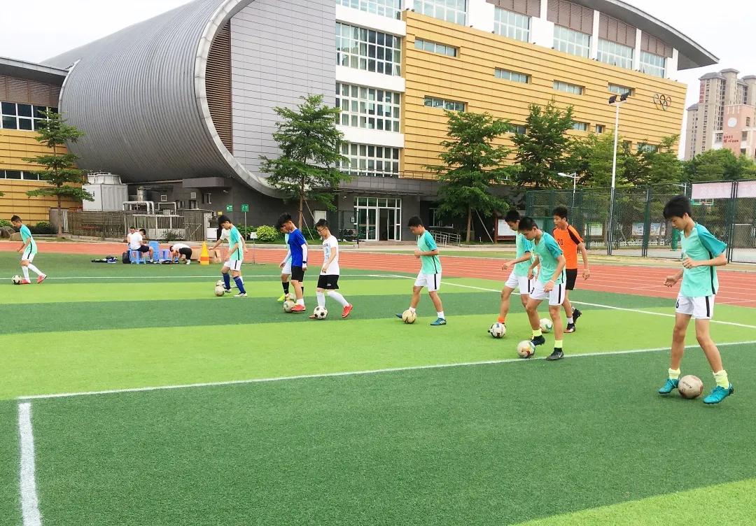 燃！盛夏足球梦，文笔中学“旋风小子”刻苦训练记