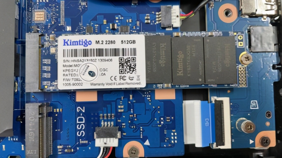 雷神最新游戏本17.3评测,雷神zeroi93070笔记本游戏测评