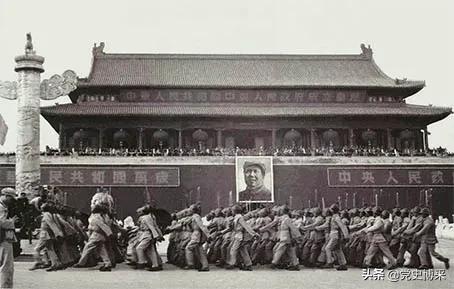 名垂青史的杨家岭，毛*东泽**理论创作的巅峰时期，40余篇著作诞生于此