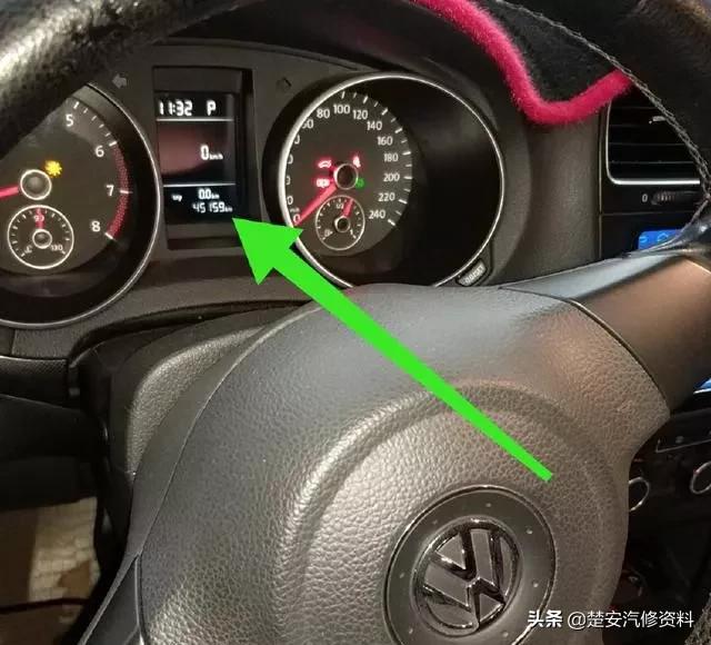 四万多公里的汽车机油灯亮,4000公里机油灯亮了是烧多少机油