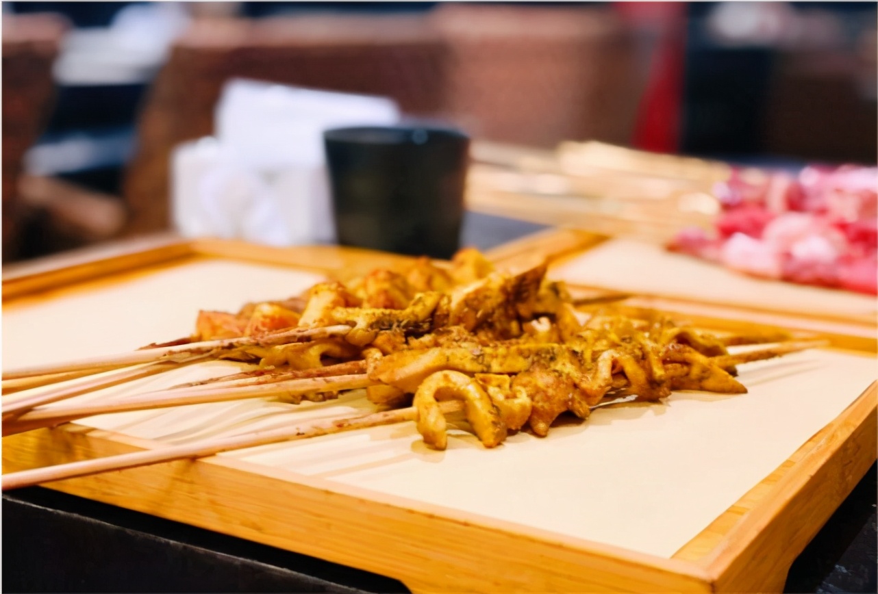 北京好吃的羊肉串小店,很多年正宗烤羊肉串北京店