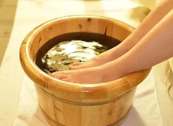 阴阳两虚按摩什么穴位好,腹为阴背为阳