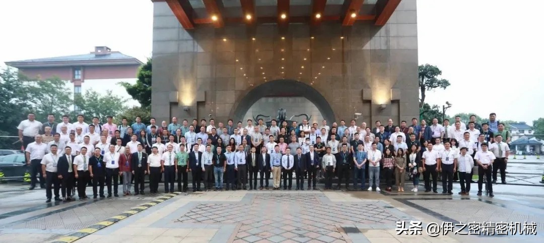 伊之密注塑机在汽配行业应用,伊之密注塑机服务京津冀