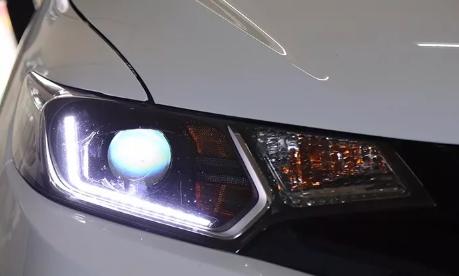 本田型格改装大灯最佳案例,许格飞度改装