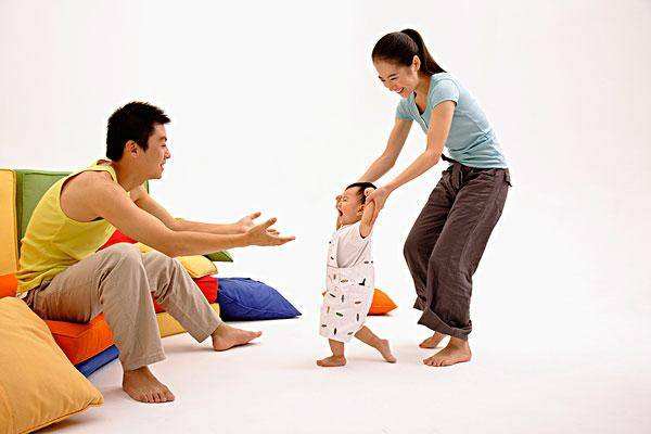 2岁宝宝夜醒求安慰怎么解决,2岁宝宝夜醒哭闹怎么回事