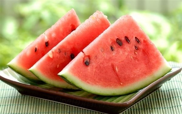 夏天吃西瓜对身体有什么危害,夏天吃西瓜会引起湿气重吗