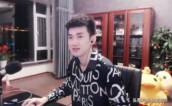 阿哲开爵位,阿哲直播第一天