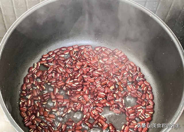 红豆要怎样煮才容易烂,红豆煮出来怎么不坏