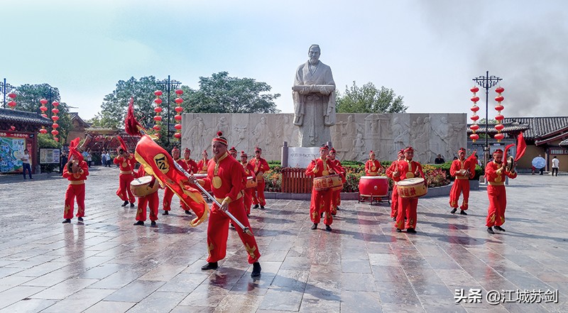 古城威风锣鼓表演视频,开封锣鼓
