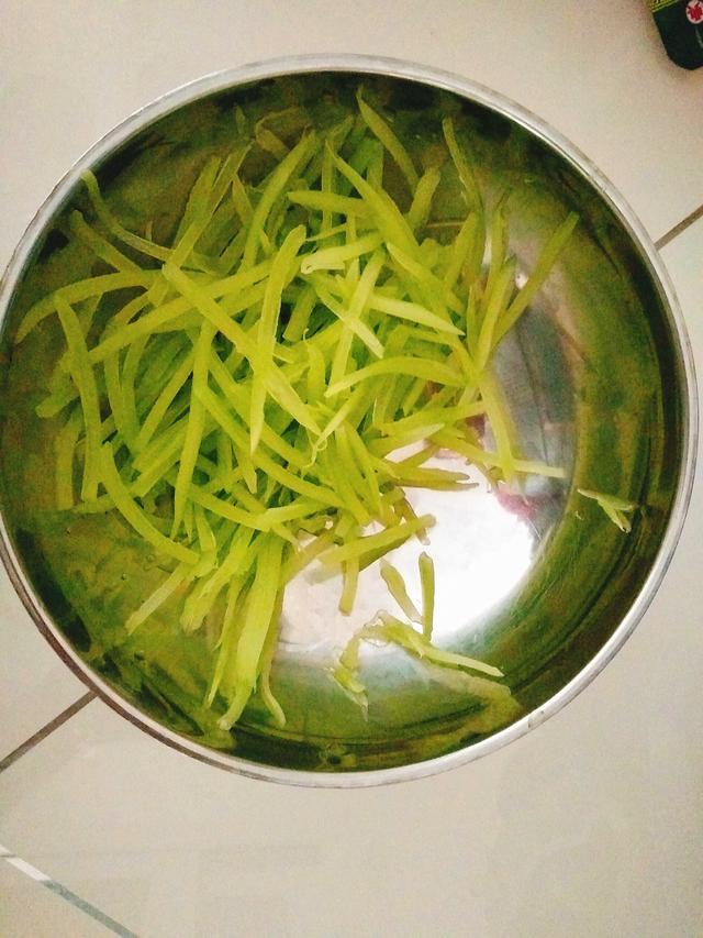 做出肯德基鲜嫩多汁的鸡腿,鸡腿怎么做好吃又简单凉拌