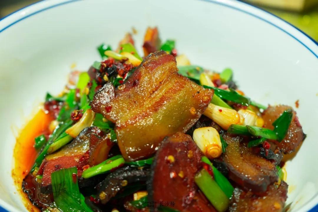 仅凭这一道菜让这家店火了30年,凭借一道菜养活一家店