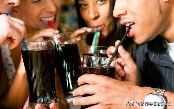 为什么饮料不能代替白开水,做饮料可以直接用生活饮用水吗