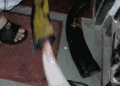 牛角梳：怎么从圆圆一个大牛角到平平无奇一把梳？