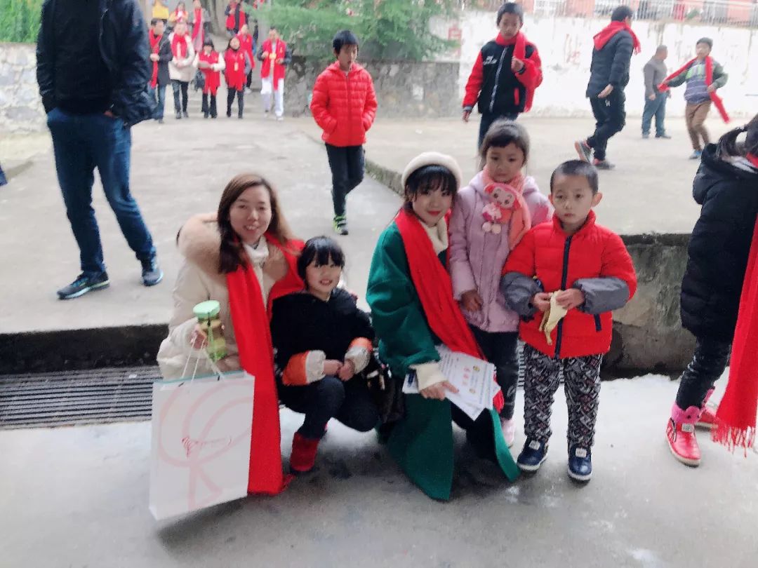 筑梦童年，一吨书计划丨550艺术书店公益图书室第11站