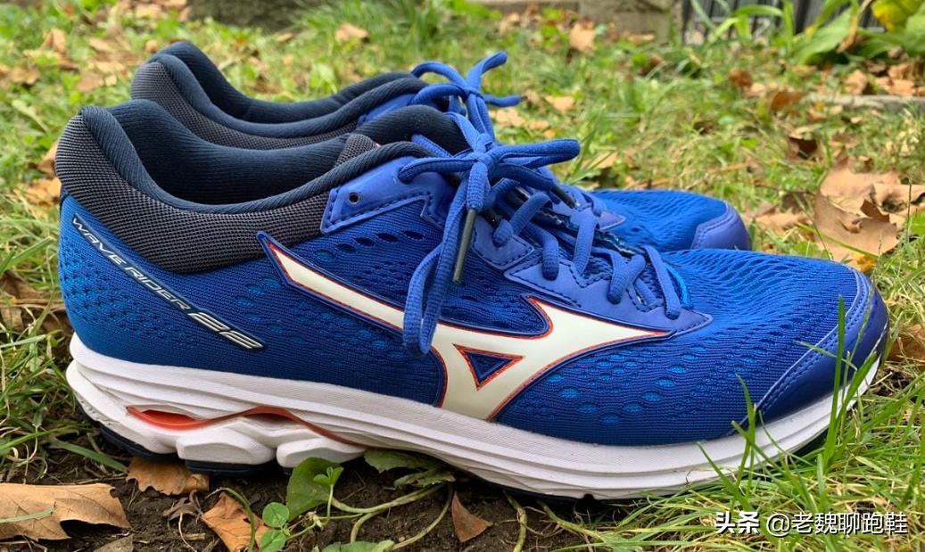 颜值与性能并重,3款缓震强悍的高性价比跑鞋,大体重跑者的福音
