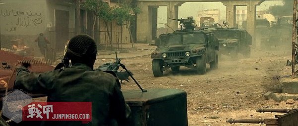 美国黑鹰战机坠落视频,十部顶级战争大片黑鹰坠落