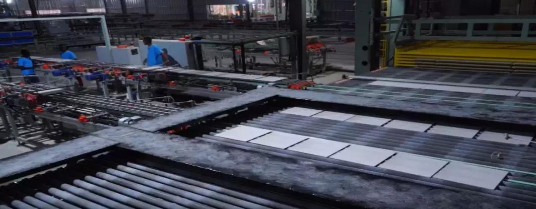 曾被洗劫。3年建了4个陶瓷厂。森大总裁沈延昌讲述真实非洲