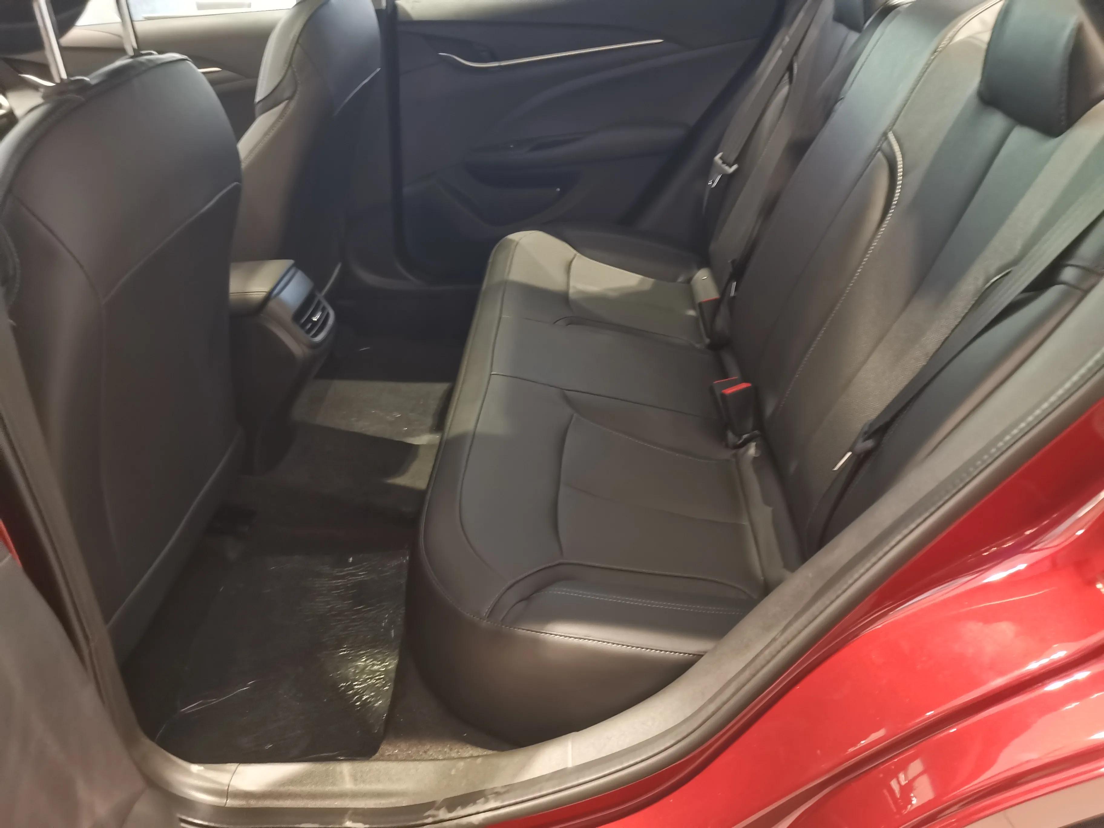 高颜值高性价比；10万合资家轿车首选—别克英朗