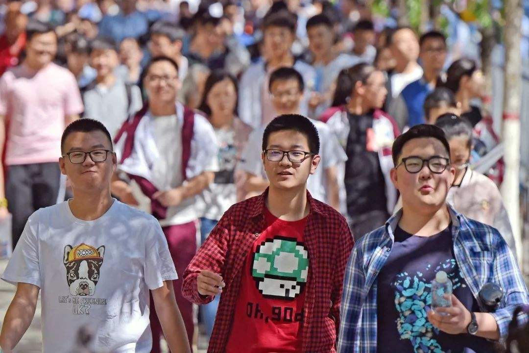 河北本科批次高考录取分数线出来了:文科465分,理科415分