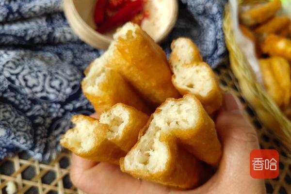 油条怎么做酥脆松软完整教程,油条怎么快速做酥脆松软完整教程