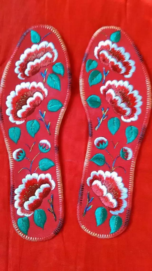 纯手工刺绣鞋垫都是什么图案,45款传统刺绣鞋垫