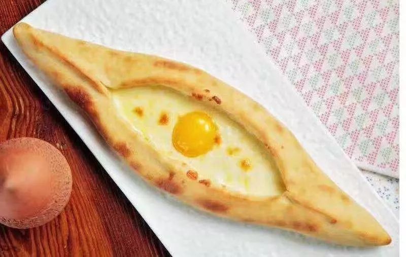 真敢玩！这次北京披萨节他们披着床单就来了