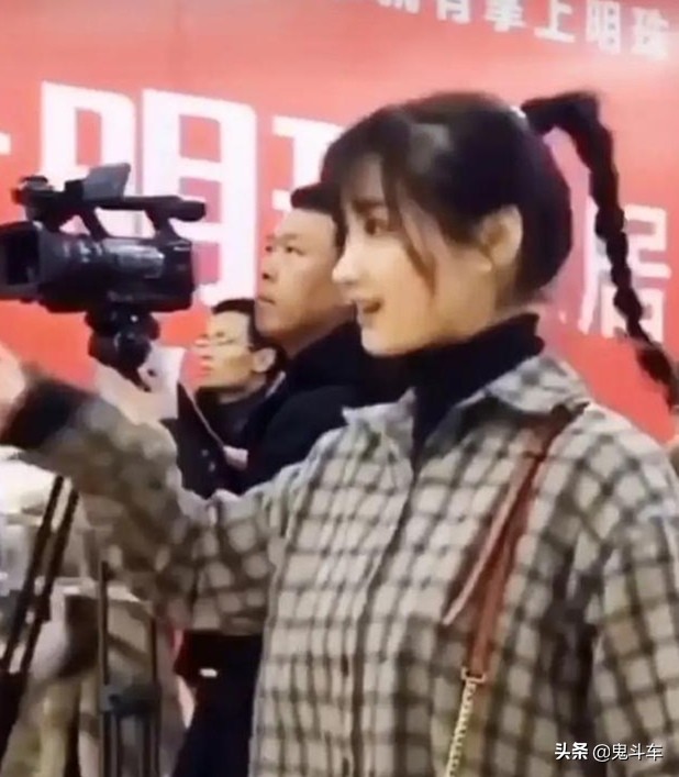 最美老师走红网络唱歌,最美老师走红网络的抖音