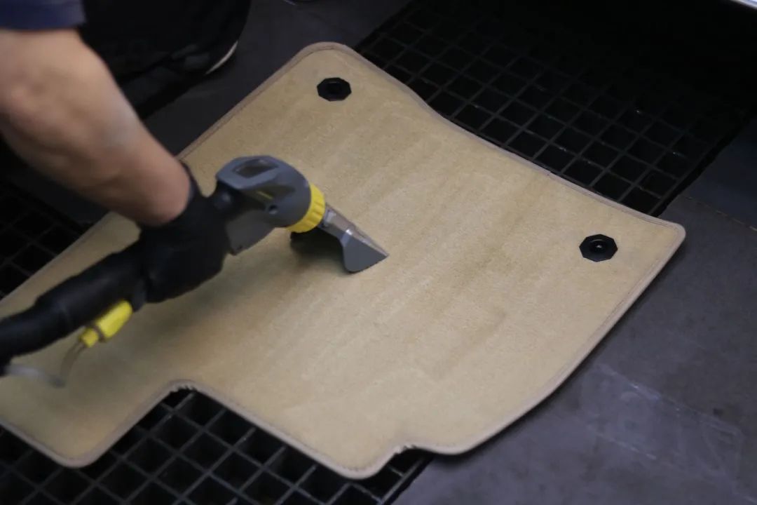 奔驰w221升级新款w222s450外观,老款奔驰w211e260翻新整备