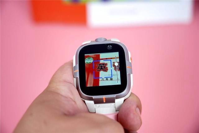 儿童电话手表家长不给他买,小寻电话手表z7与y2区别