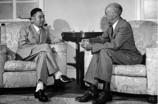 周总理在苏联喝醉酒，回国后检讨，毛主席：喝酒喝醉是常有的事