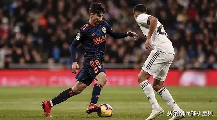 现役仍未夺冠的10大巨星,现效力于五大联赛的中国球员