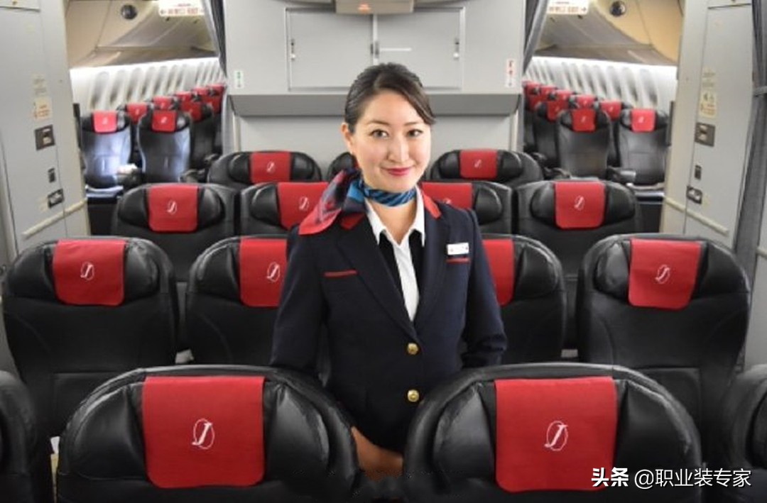 jal鑸┖鍒舵湇,鏃ユ湰鑸┖jal